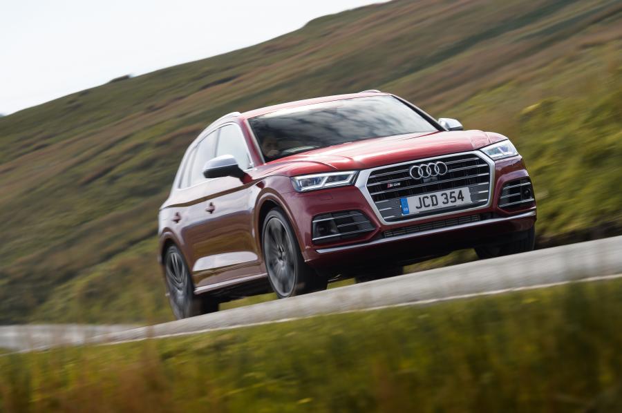  Audi SQ5 3.0 TFSI 2017 года  (UK) (фото 31 из 40)